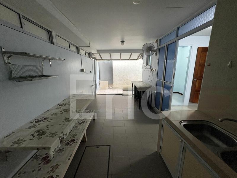 5 Bed Corner Terrace (Landed) for Sale in  Loyang Villas - Image 3